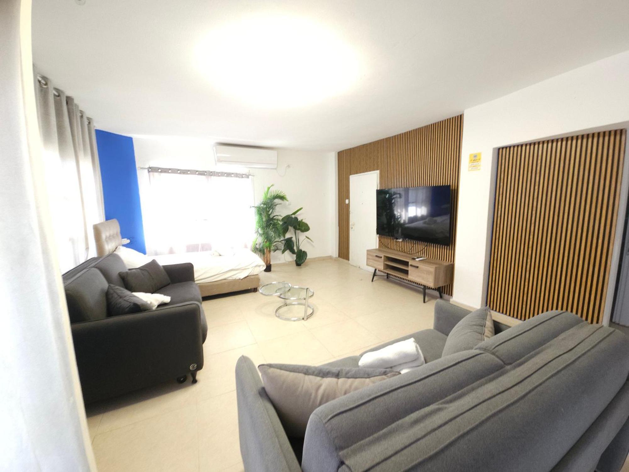 Barak Royal Suites 20 Garden Jacuzzi - ג'קוזי בחצר Eilat Exteriör bild