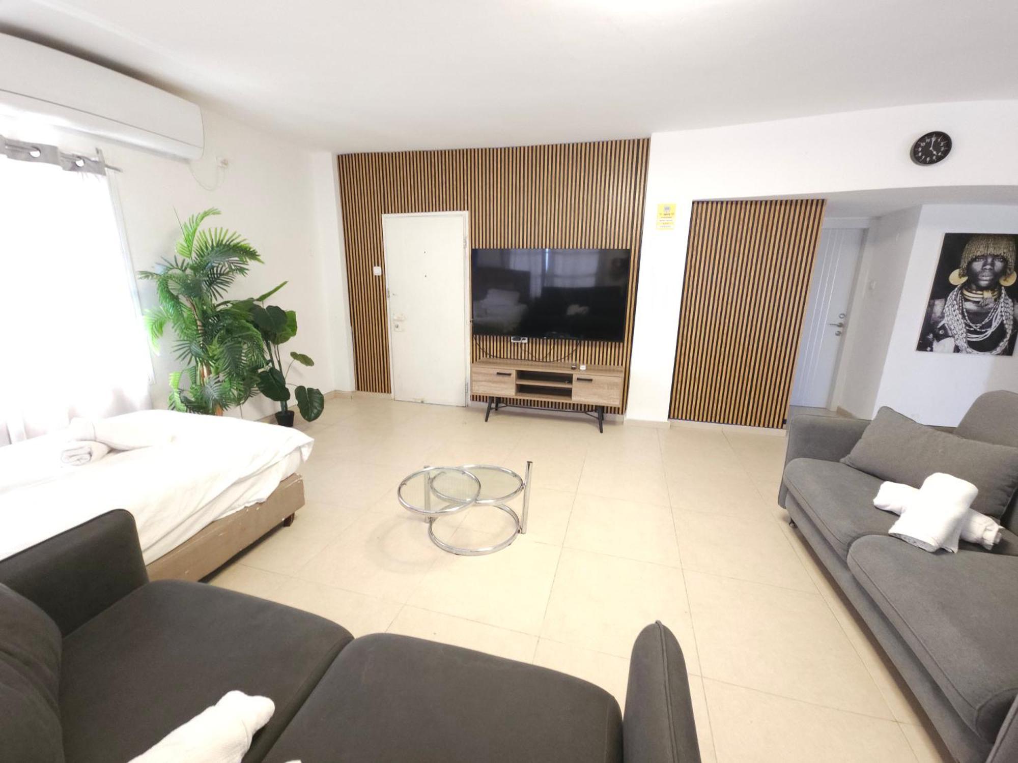 Barak Royal Suites 20 Garden Jacuzzi - ג'קוזי בחצר Eilat Exteriör bild